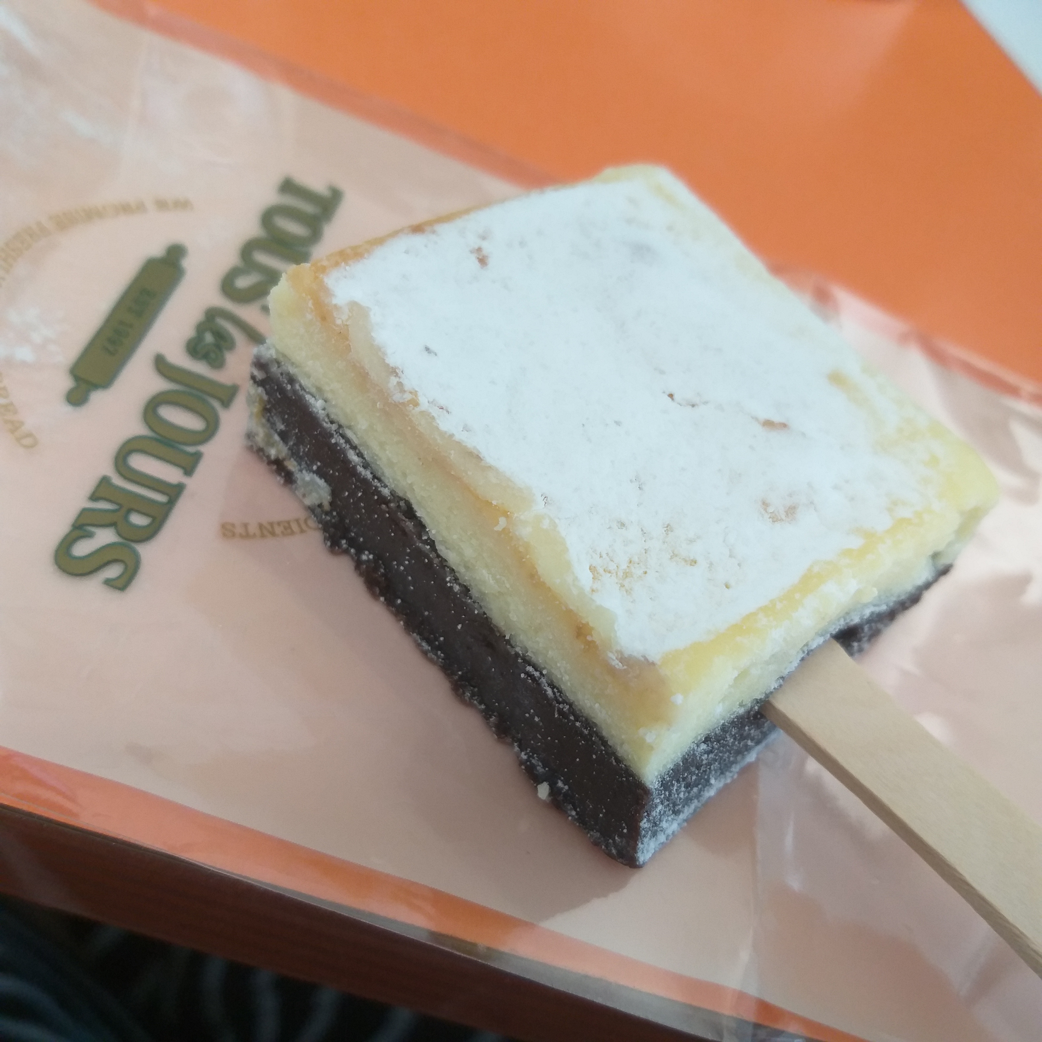 뚜레쥬르 !!치즈초코브라우니!! 다들 먹어줘 ㅠ ㅠ | 인스티즈