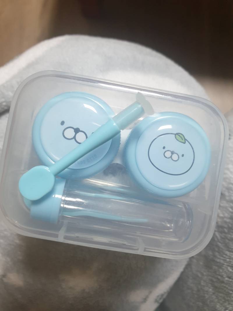 렌즈통안에 이게 모야?? | 인스티즈