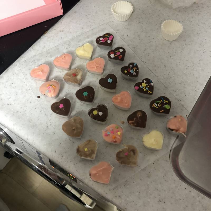 남친 줄 초콜릿인데... 이거 몰드에서 어케 꺼내...?(사진있음)(똥손주의) | 인스티즈