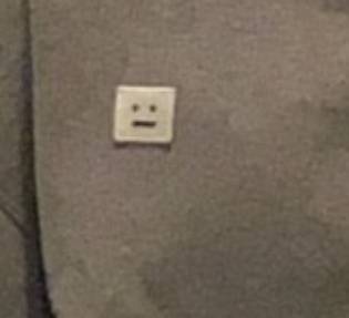 아크네 맨투맨 로고 이거 맞아??? 40 | 인스티즈