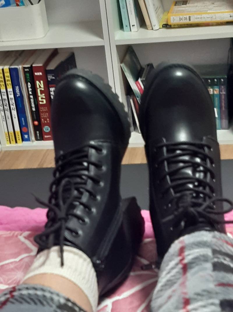 나 오늘 부츠 처음 신었는데 너무 마음에 든다ㅠㅠ | 인스티즈