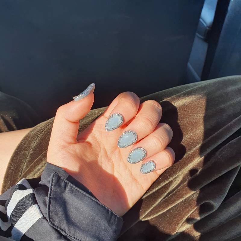 나도 네일했어 ㅋㅋㅋ 염따 이 st | 인스티즈