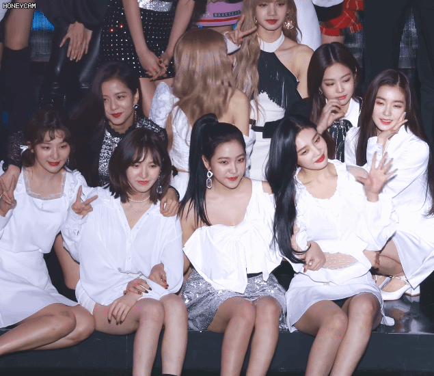 이 프레임에 있는 애들 다 예쁨 | 인스티즈