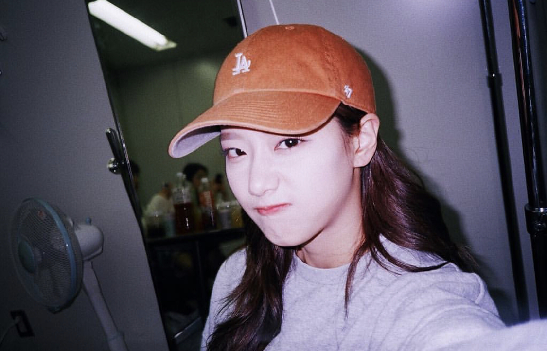 릴나은 인스타사진/사복재질 진짜 내 취저임 | 인스티즈