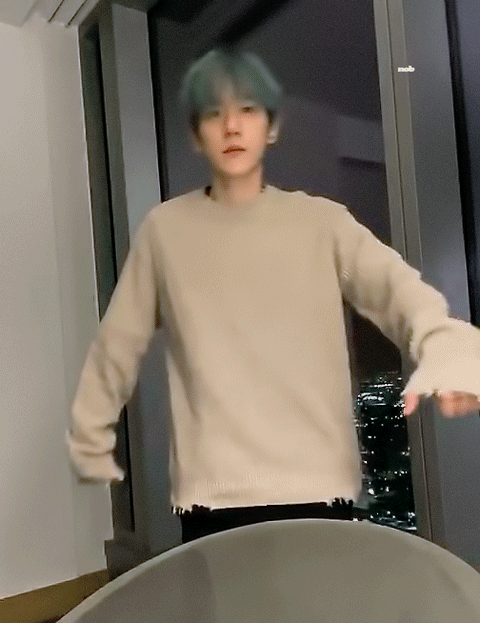 아니 백현 자꾸.. 아닌 거 같아 진짜 아니야.. | 인스티즈