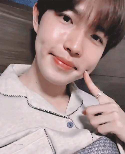 헐 생각보다 김재환 보조개 다들 모르는구나 | 인스티즈