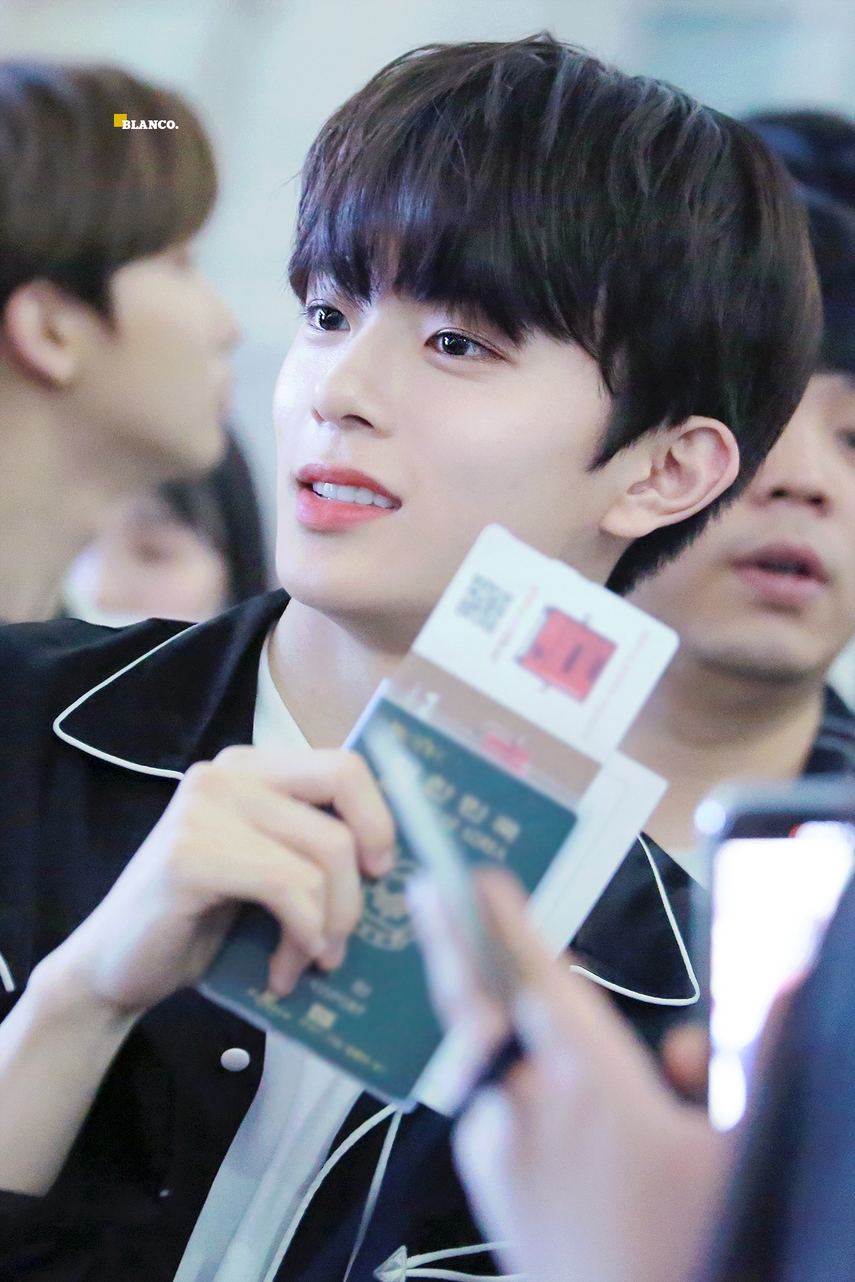 벨벨 강미니홈마님이 첫비행사진 올려주셨는데 너무 이뻐.. | 인스티즈