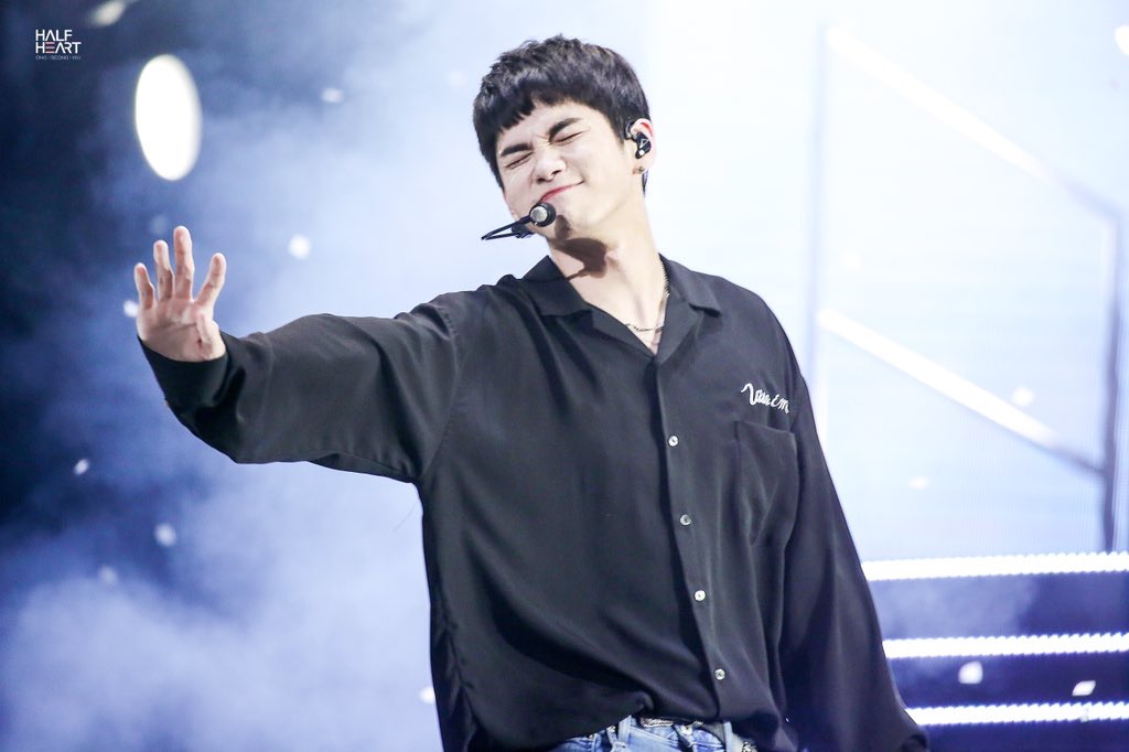 옹성우 이 머리 완전 귀ㅑ여우ㅆ움 | 인스티즈