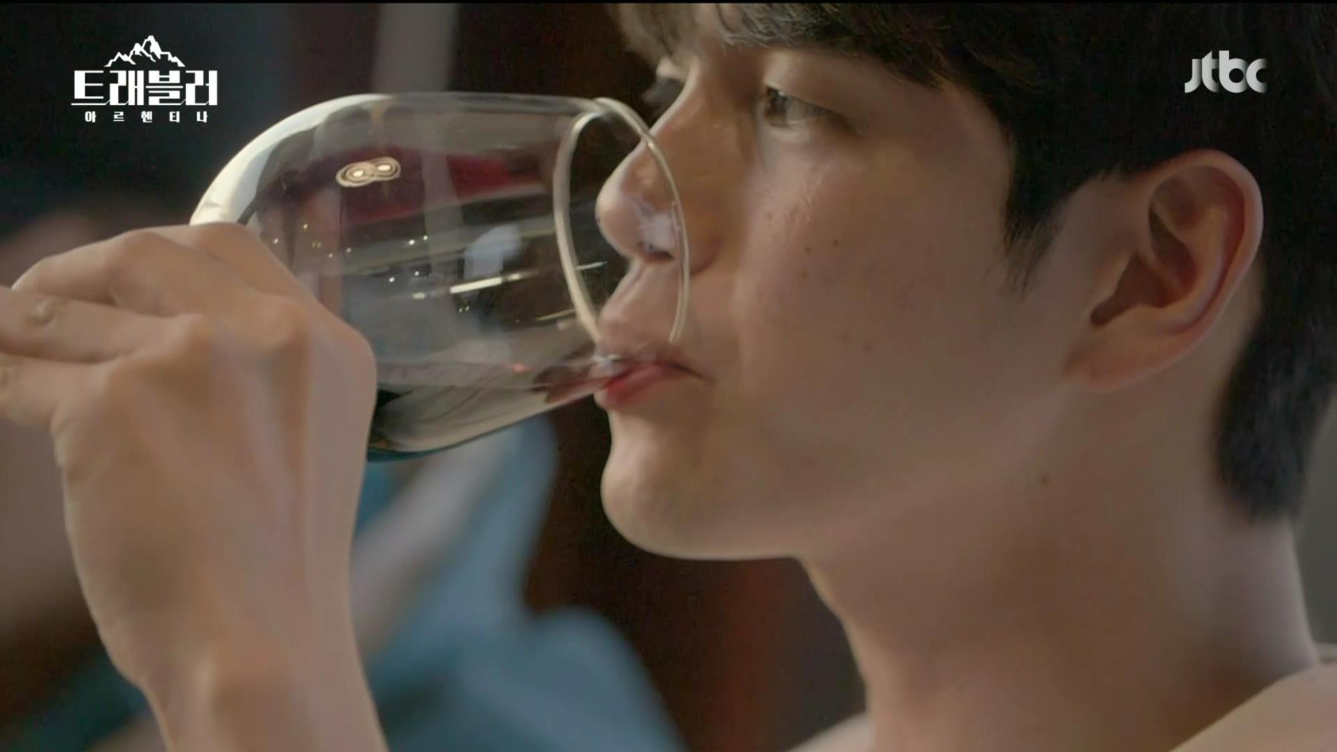 나 옹성우 이 사진 너무좋다 ㅋㅋ 점 ㅠㅠ | 인스티즈