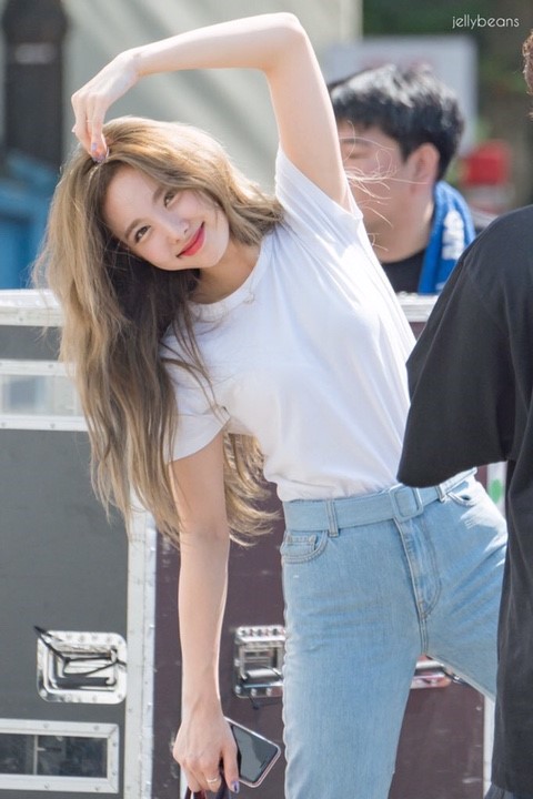 트와이스 나연 이 머리색이 젤 이쁜거같아 | 인스티즈