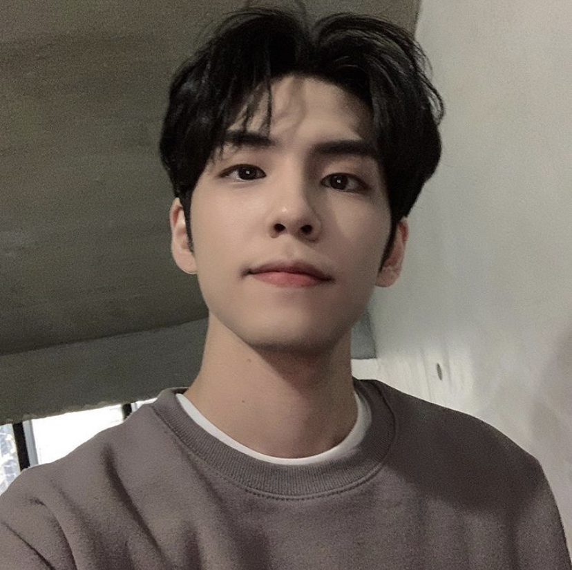 나 진짜 눈물남.......원필 너무 잘생겨서......... | 인스티즈