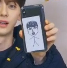 뉴이스트 폰케이스 공개 | 인스티즈