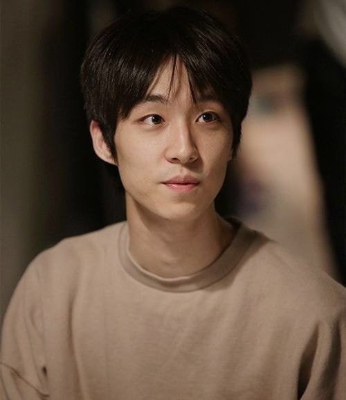 와 이 가운데 남자 배우가 아니고 영화감독이래 | 인스티즈