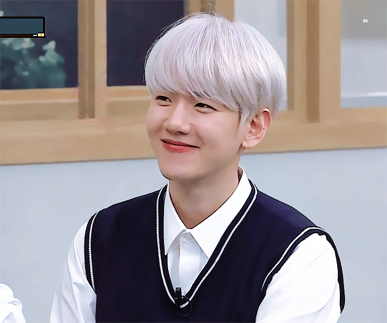 백현이는 애굣살도 넘 예쁨 | 인스티즈