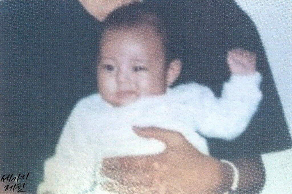 내 본진 애기때 사진인데 모르는사람 없을듯 | 인스티즈