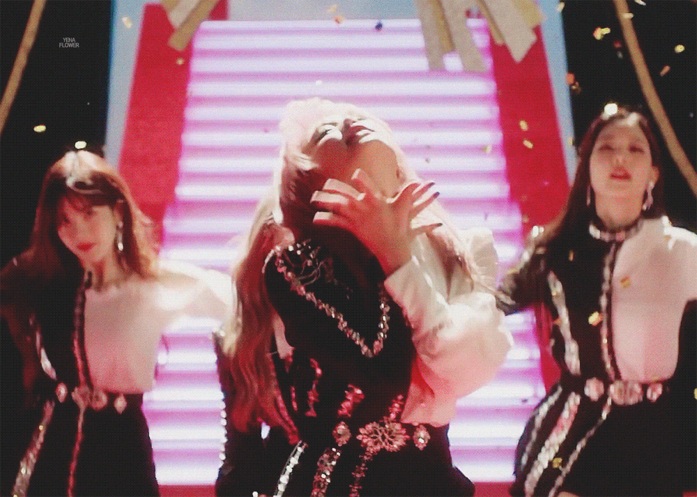 아이즈원 최예나 피에스타랑 잘 어울리는거 같아 | 인스티즈