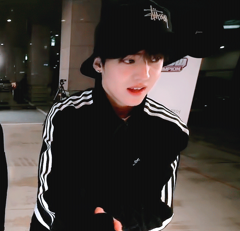 [속뵤] 송유빈, 사실 반인반수로 밝혀져... 브이앱서 충격 발언, 팬들 '역시나' | 인스티즈