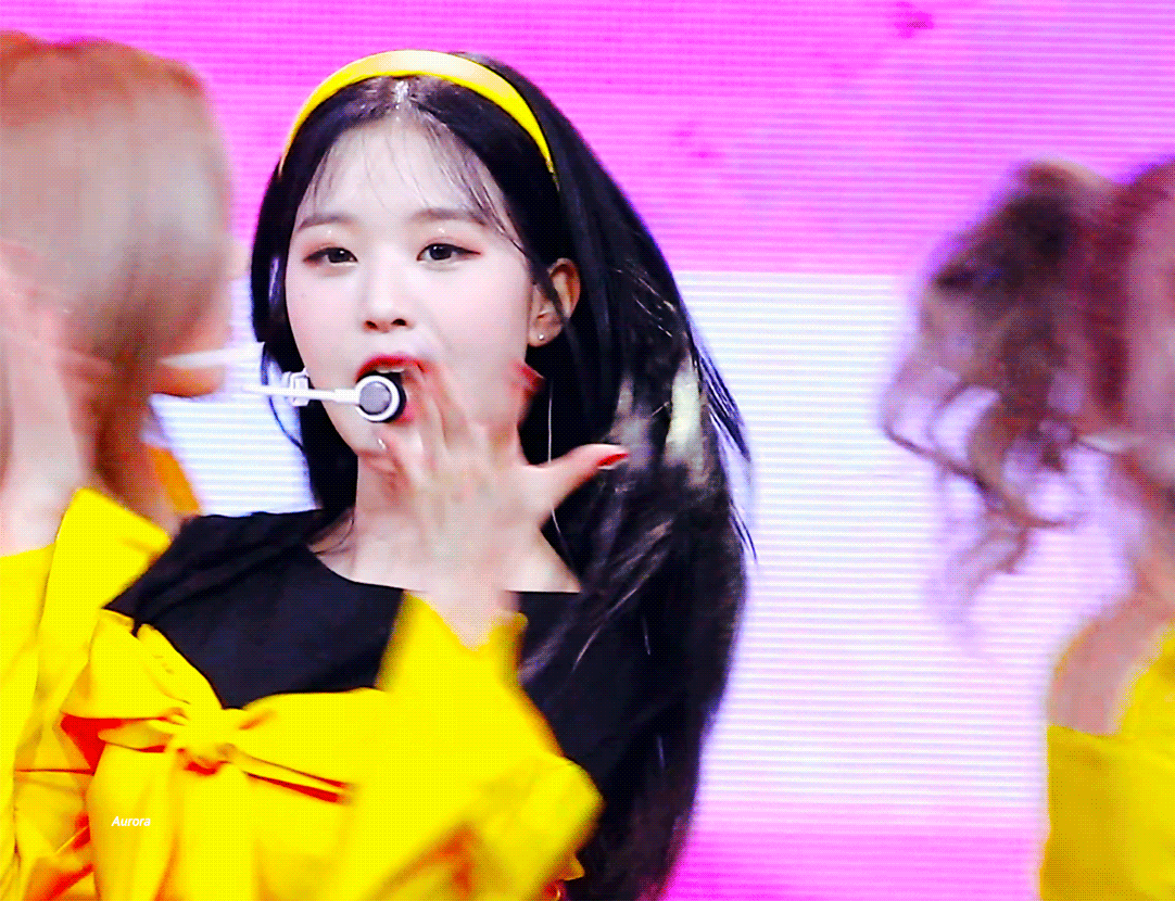 장원영 오늘 17번째 생일이에용 💕 시간순 움짤 털이~ | 인스티즈