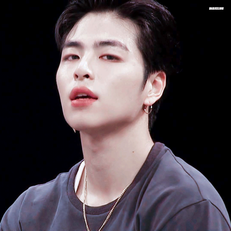 [잡담] 아니 구준회 97같이 생겼다는게 뭔소리냐면 | 인스티즈