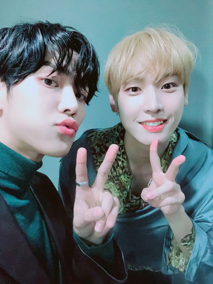 대쩡 셀카 모음 | 인스티즈