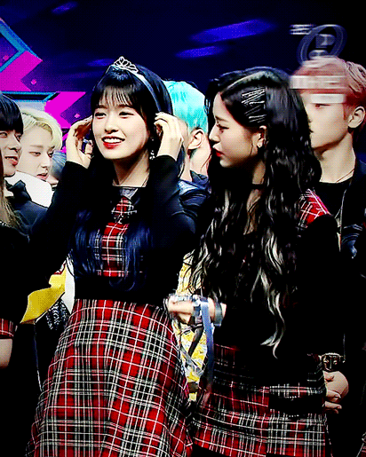 오늘 장원영 생일이고 내일 안유진 생일인거 넘 신기해 | 인스티즈