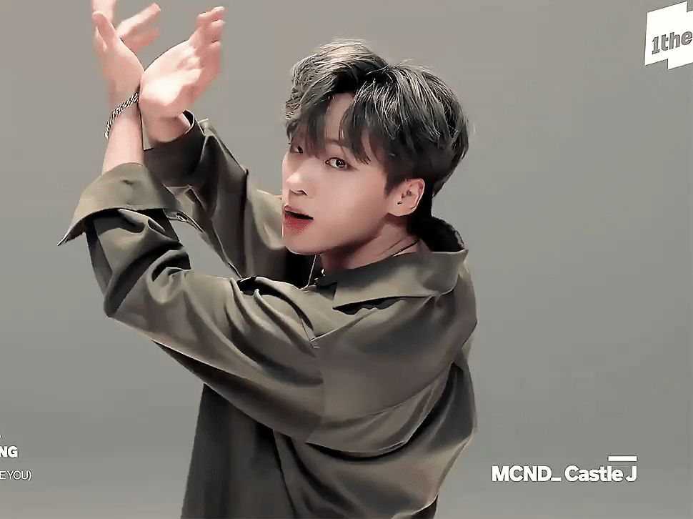 ???: 제가 보는 얘는 이런 느낌(박력)이 아니니까 너무 웃겨요 | 인스티즈