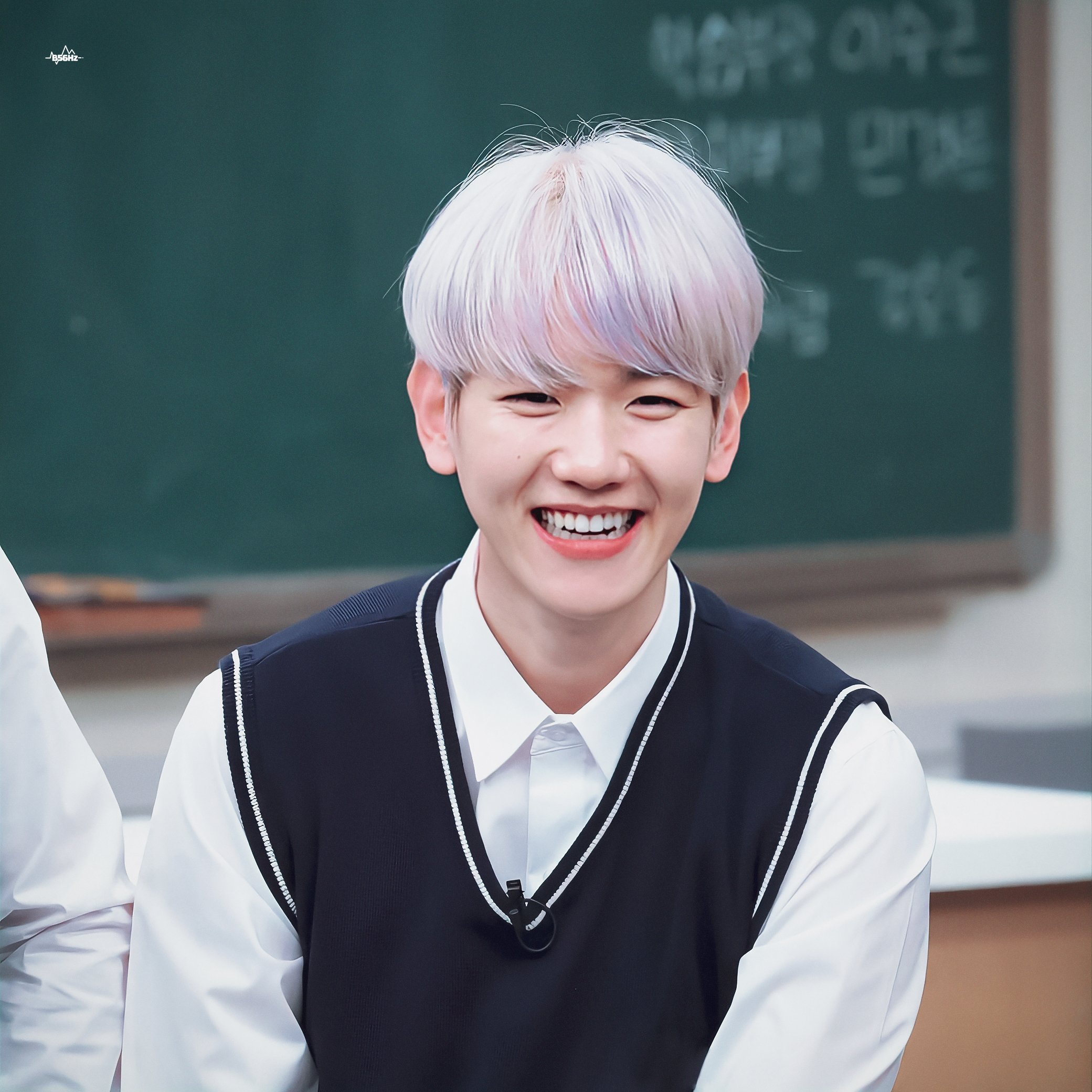 백현 교복 진짜 개좋은게 뭔지아니 | 인스티즈