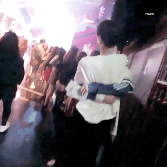 도영 허리 진짜 얇ㄷㅏ | 인스티즈