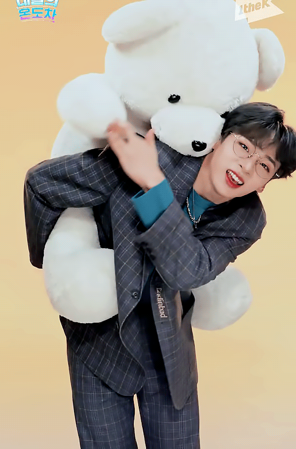 아역배우지만 아이돌 준비하고 있던 애 근데 입사는 캐스팅 | 인스티즈