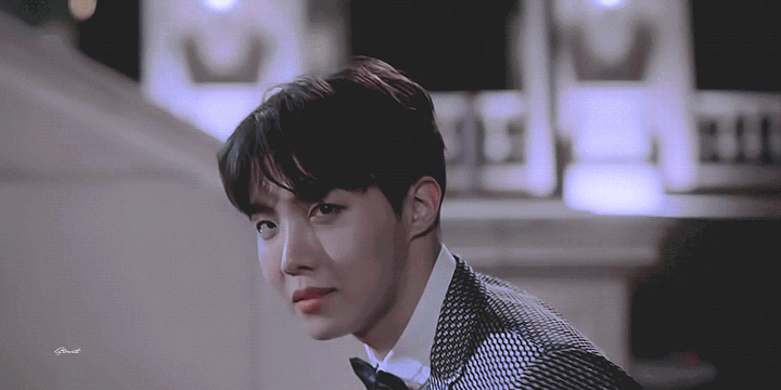 [잡담] 호비 솔앨 기념 큰방에 호비 짤 풀어야지 | 인스티즈