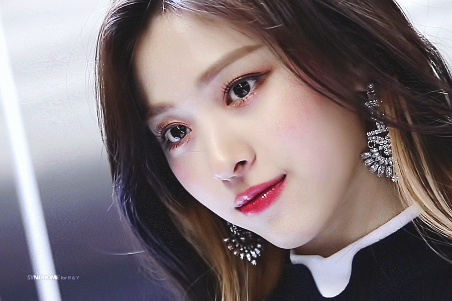 있지 류진 눈이 진짜 예쁘다 | 인스티즈