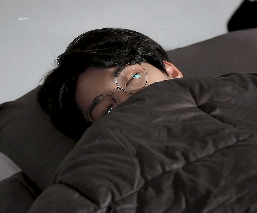 전원우 올해 고잉세븐틴에서 안경 쓴 거 모아봤는데 | 인스티즈