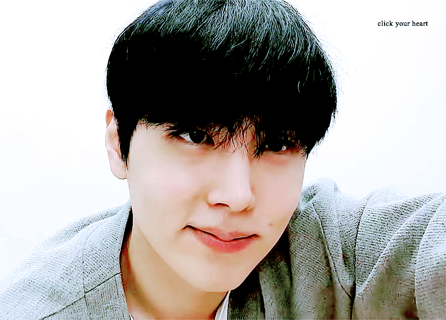 이재윤 이렇게 생겼는데 말하는건 더 설렘 | 인스티즈