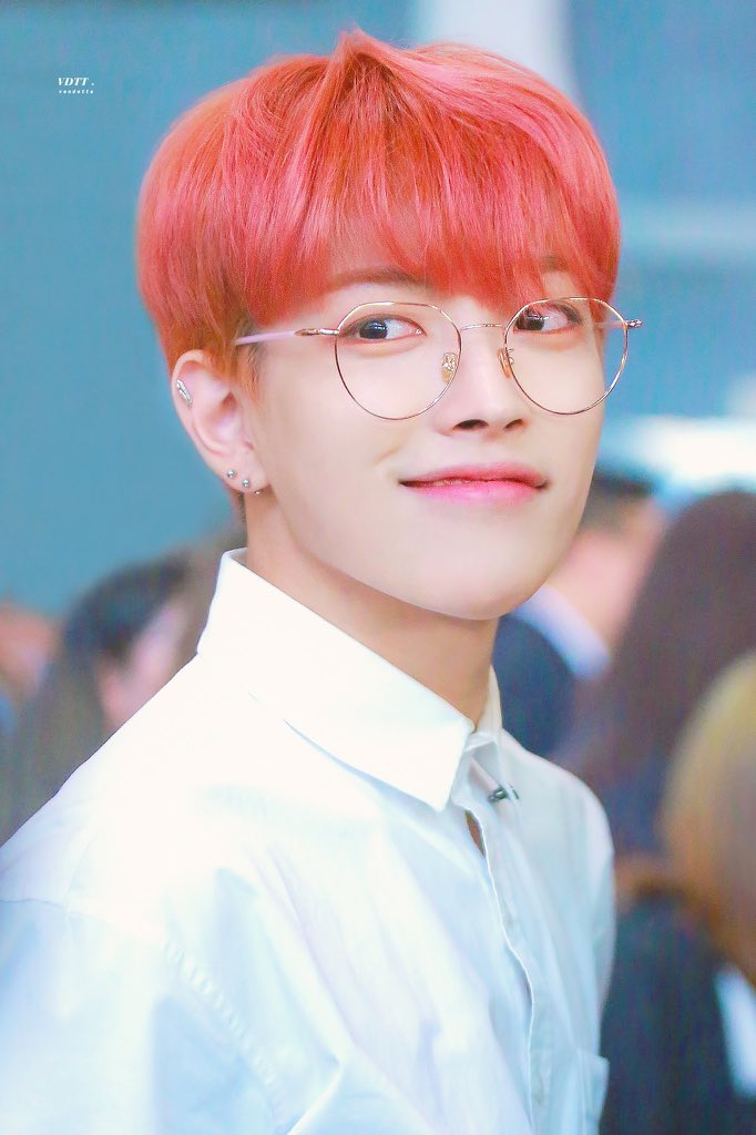 에이티즈 홍중 ❤️vs💙 | 인스티즈