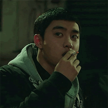 영화에서 담배 피우는 연기한 아이돌들.gif | 인스티즈