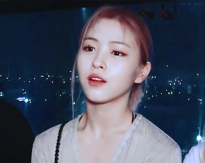 있지 류진 눈이 진짜 예쁘다 | 인스티즈