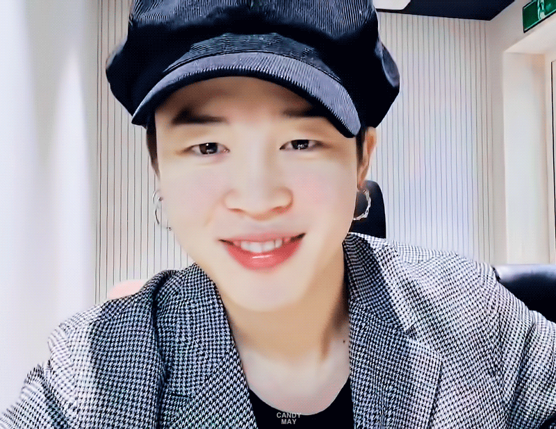 [잡담] 방탄중에서 지민이가 아이섀도우같은게 다른멤버들에비해 진한편인데 | 인스티즈