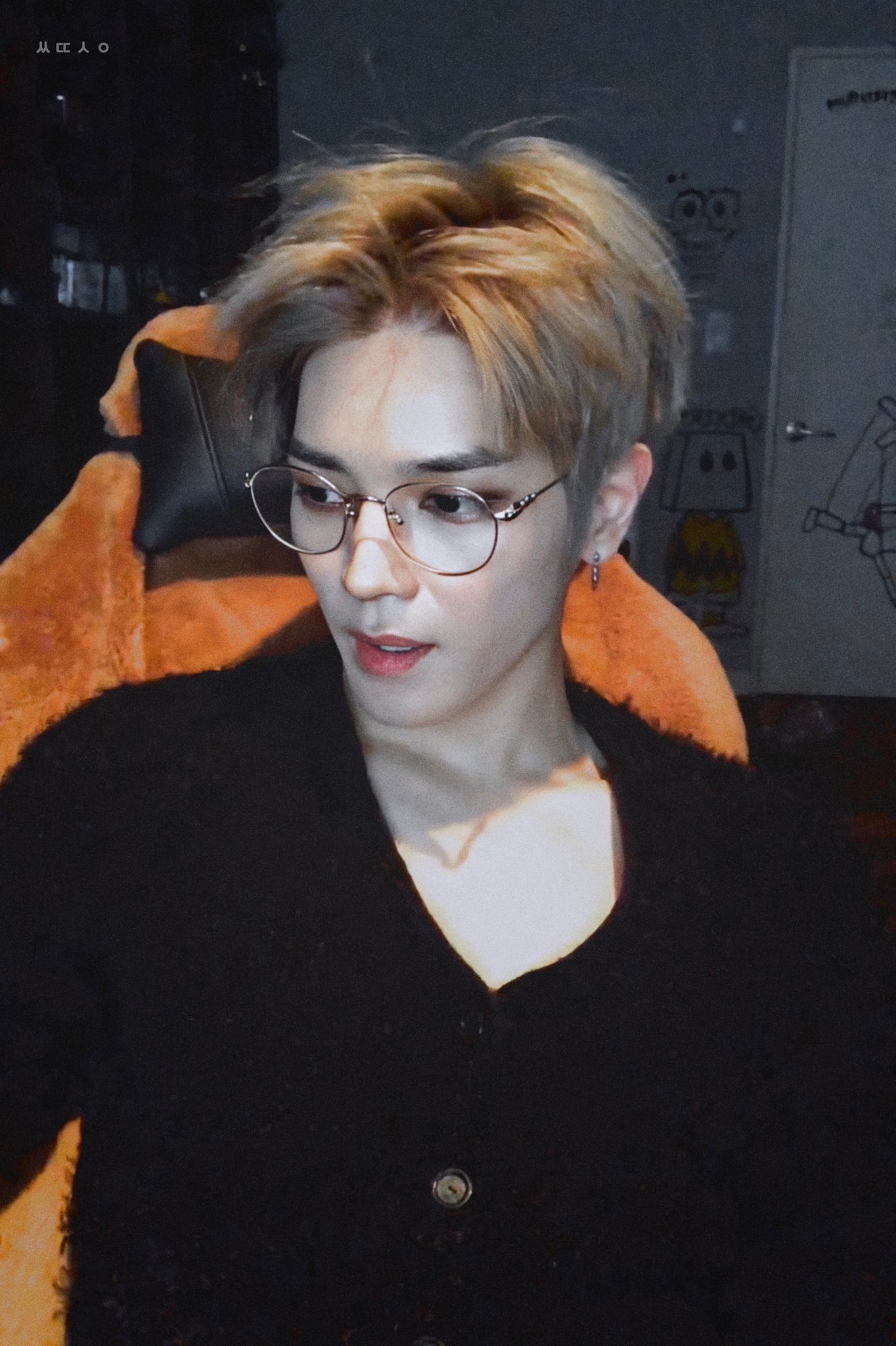 태용 일반인이었으면 진짜 개이쁘고 여리여리한 청순한 여친 있을거같이 생겼어 | 인스티즈