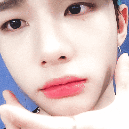 스키즈 현진이 까리한거 말고 귀여운거 볼사람? | 인스티즈