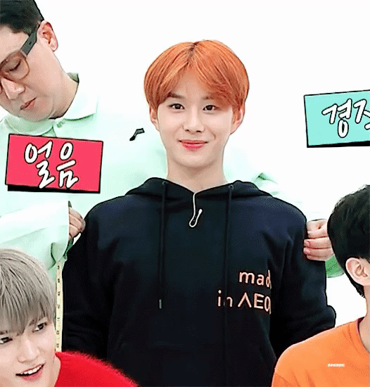 나 요즘 엔시티 정우 찾아보는데 마크가 정우 보고 강아지 같이 귀여울때가 있다 그래서 | 인스티즈