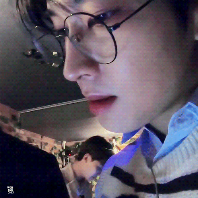 전원우 올해 고잉세븐틴에서 안경 쓴 거 모아봤는데 | 인스티즈