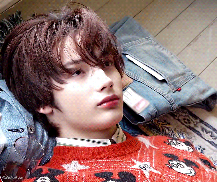 쓰니 기준 묘한 분위기 갑 아이돌 | 인스티즈