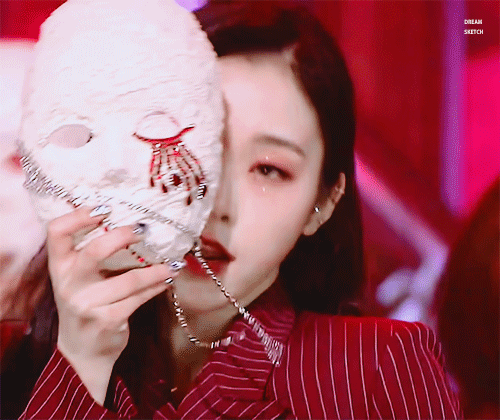 핑크머리하고 예쁘다는 반응 많은 여돌.gif | 인스티즈