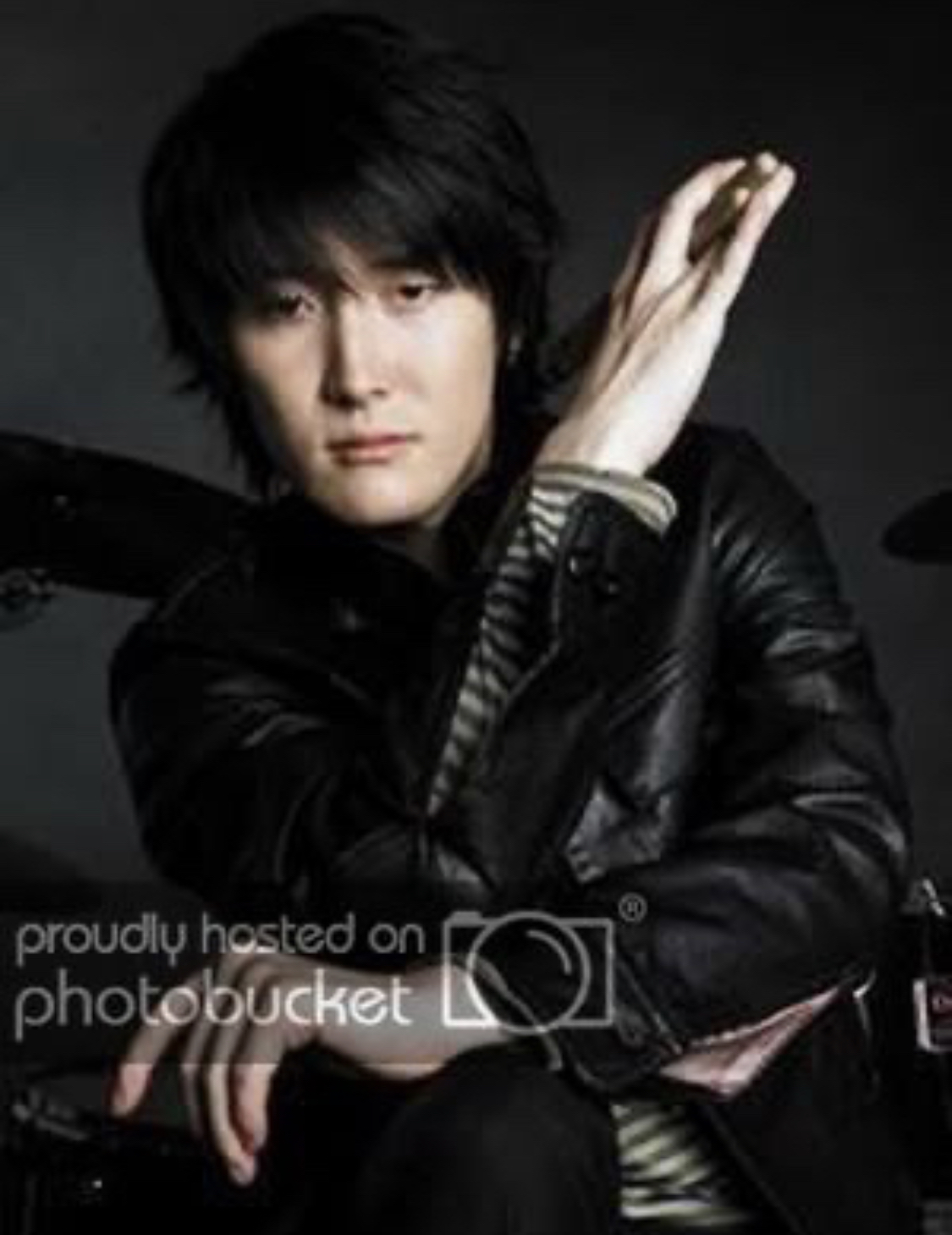 아이돌 드러머 출신이다 현잰 배우로 전향한 두 남배우 | 인스티즈