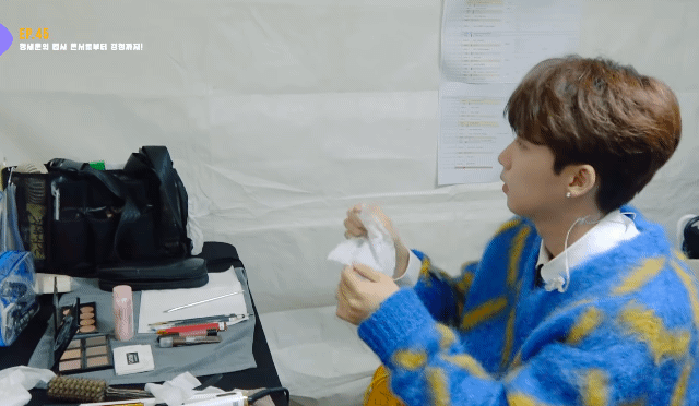 [잡담] 모기를 어떻게 이렇게 침착하고 차분하게 잡아 | 인스티즈