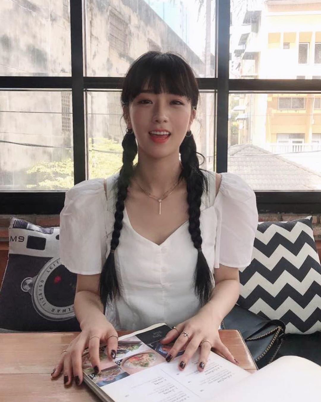 내가 제일 좋아하는 애니 제작사 그림체랑 내 여돌 최애 조합 | 인스티즈