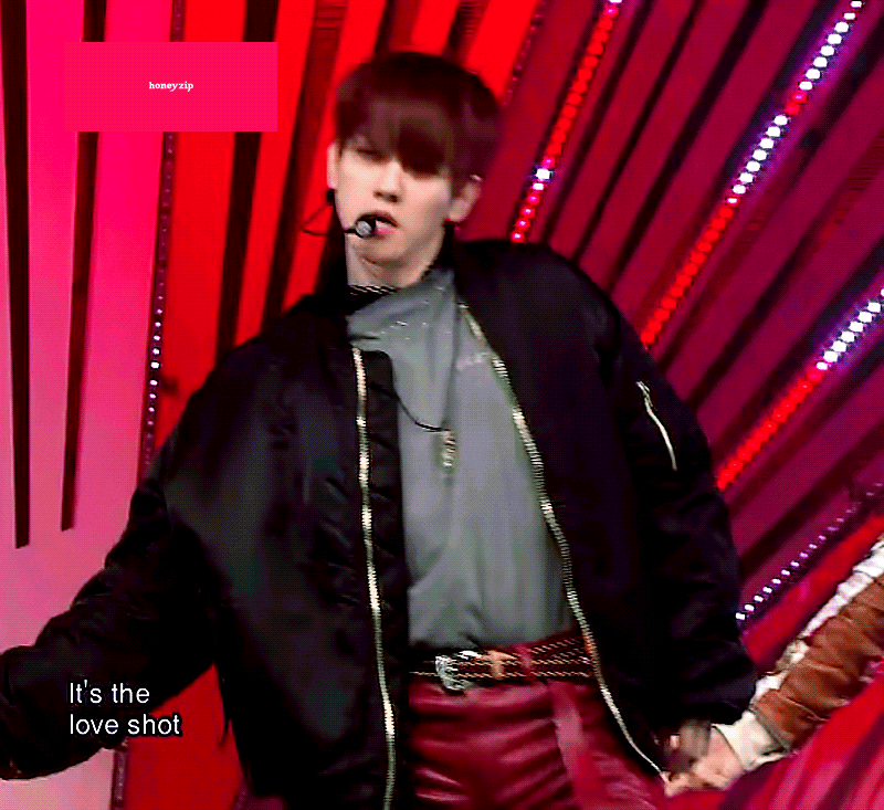 백현이 이짤 완전 섹시 | 인스티즈