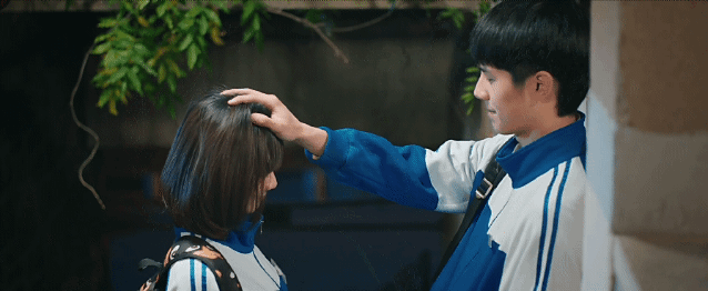 머리 쓰담쓰담 진짜 싫어하는 사람인데 | 인스티즈