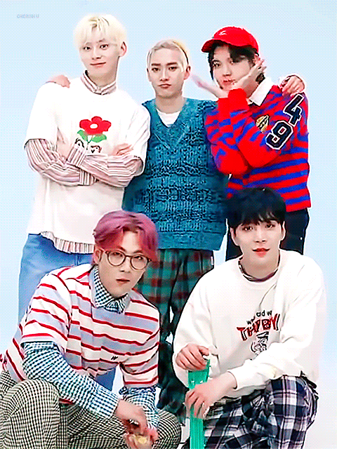 뉴이스트 이거 되게 가족사진처럼 나옴 ㅋㅋㅋㅋㅋㅋ | 인스티즈