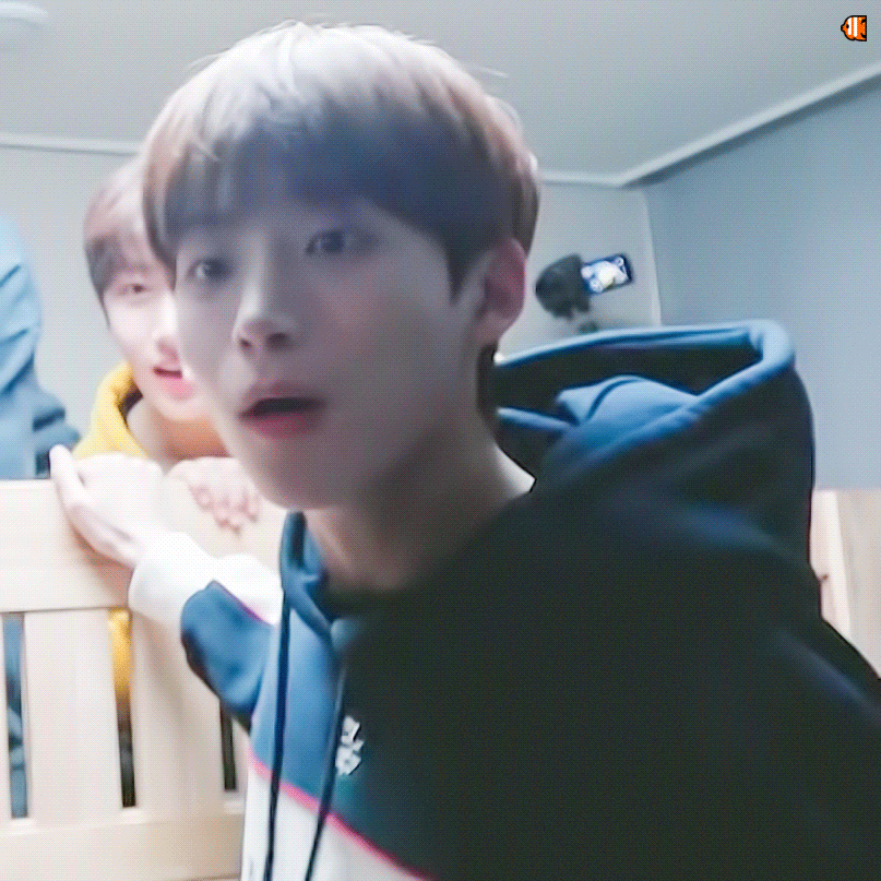 정모한테 스승의 날 노래 불러줘야함 | 인스티즈